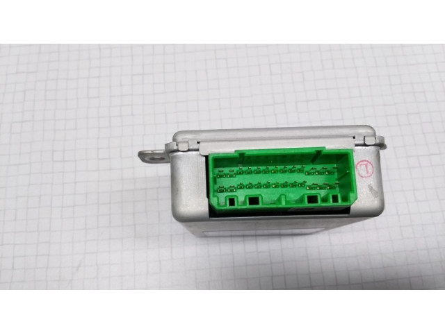 Блок управления MR420947, E007R202 Mitsubishi Space Wagon