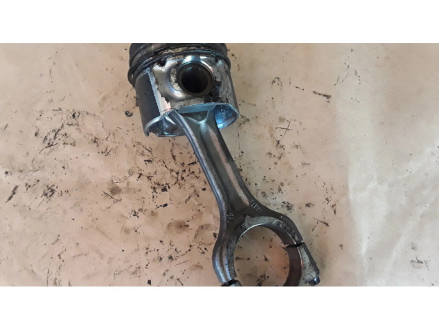 Поршень с шатуном 619 Citroen C3 Picasso для дизельного двигателя 1.6