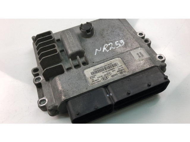 Блок управления двигателя 391402A200 KIA Rio