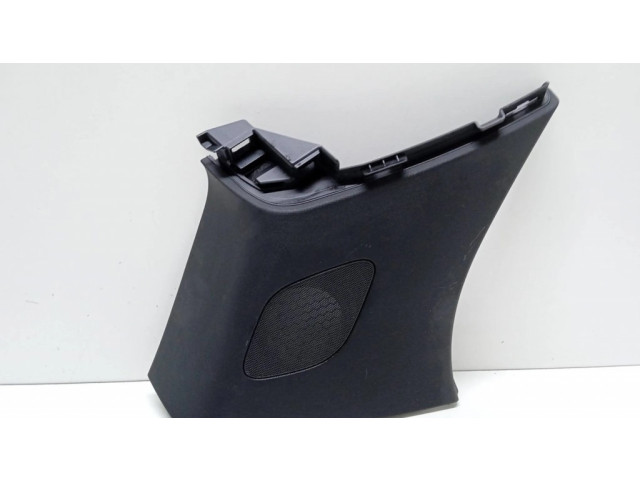 Другая деталь салона