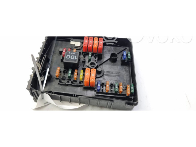 Блок предохранителей     Volkswagen Touran I    