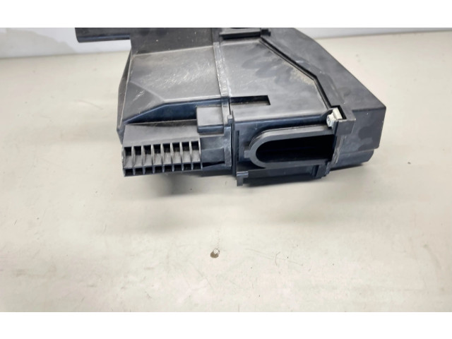 Pojistková skříňka 715496903w Lexus GS 250 350 300H 450H 2014