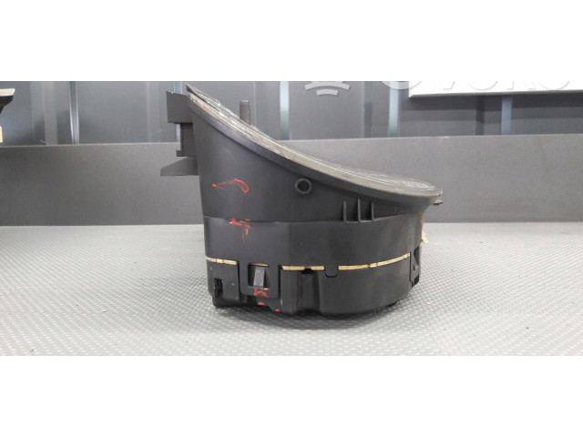 Панель приборов 6Q0920820E   Volkswagen Phaeton       