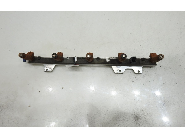 Магистральная трубка топлива