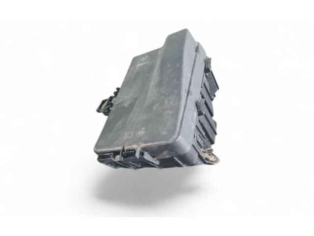 Блок предохранителей 5WA907361A, 5WA937132A Skoda Octavia Mk4