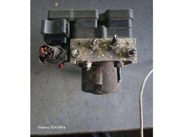 Jednotka ABS 2K0907379A, EOU4125Q78 Volkswagen Caddy 2008