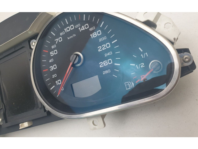 Přístrojová deska Audi A6 S6 C6 4F 2010 4F0920933Q