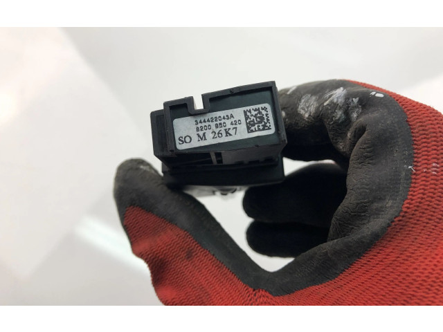 Подрулевой переключатель 8200850420   Dacia Sandero