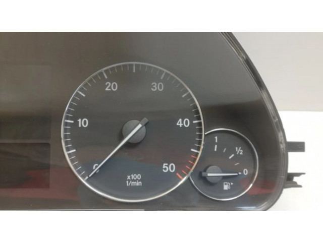 Přístrojová deska Mercedes-Benz C W203 2006 A2035404947