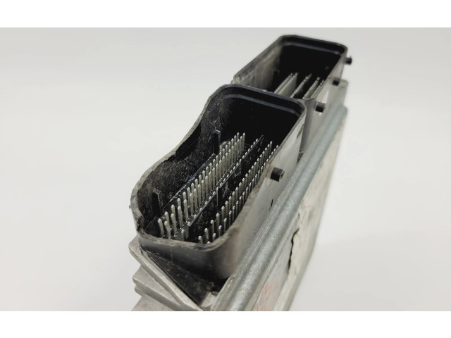 Блок управления двигателя 06K907425J Audi Q3 F3