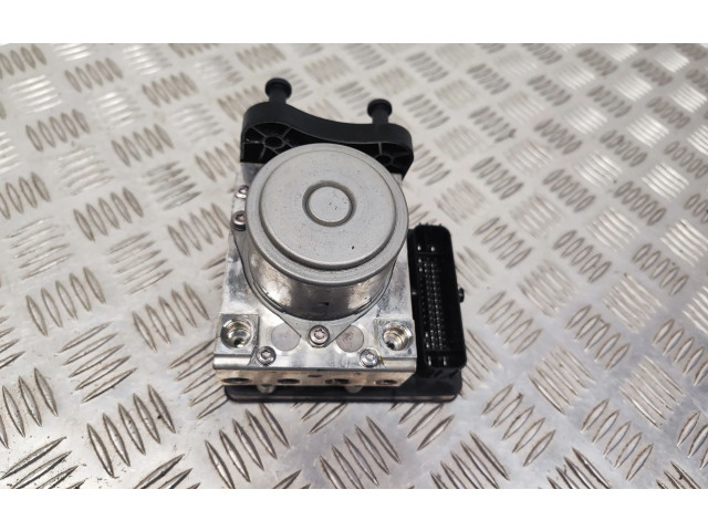 Jednotka ABS A2059005744   Mercedes-Benz C W205 2019