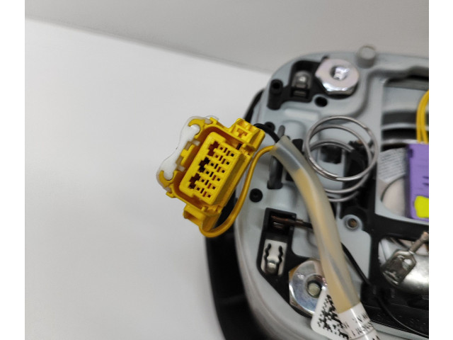 Подушка безопасности водителя 1Z0880201AH Skoda Yeti (5L)