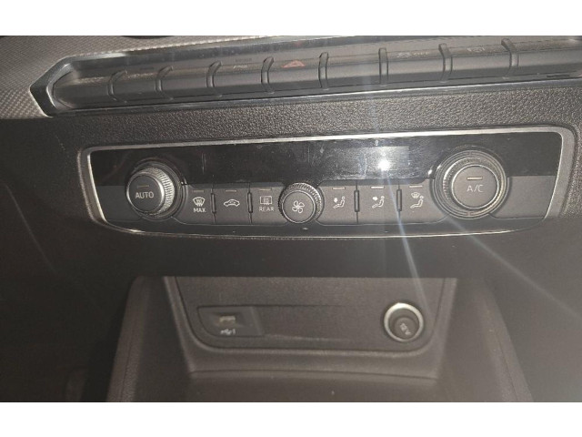 Блок управления климат-контролем 8V0820043B   Audi Q2 