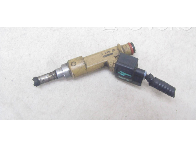 Vstřikovač 23250-37010   Toyota Prius (XW30)    - 