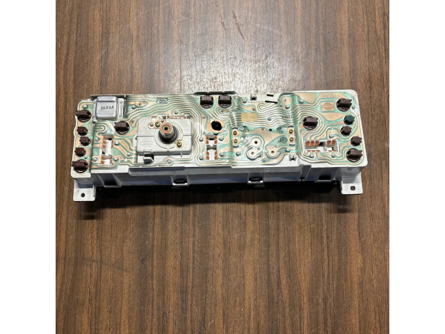 Přístrojová deska Nissan Sunny 1986 48PB5200