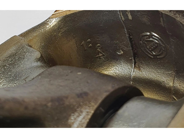 Píst 60673761 Alfa Romeo GT pro benzínový motor 2.0