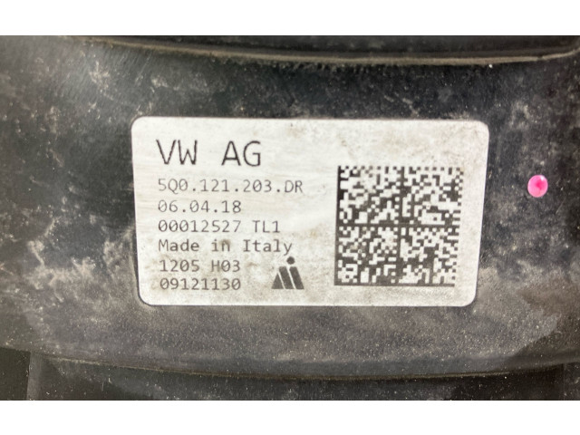 Вентилятор радиатора 5Q0121203DR Audi A3 S3 8V