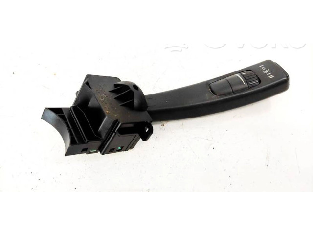 Ручка стеклоочистителей 17D770   Volvo V50