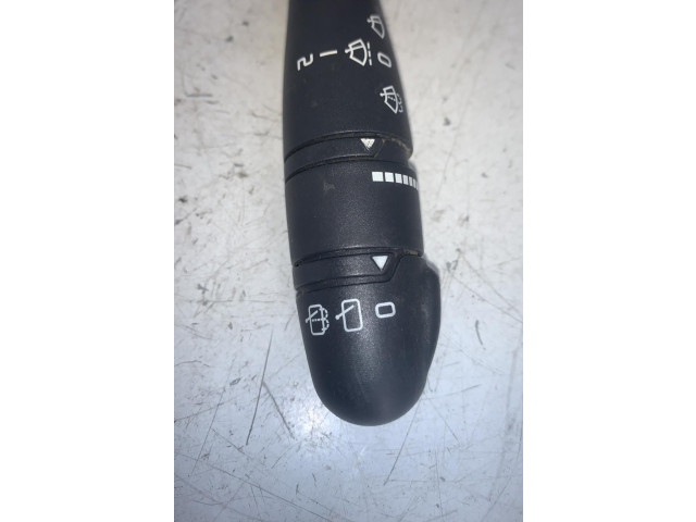 Ручка стеклоочистителей 161241 Renault Clio II