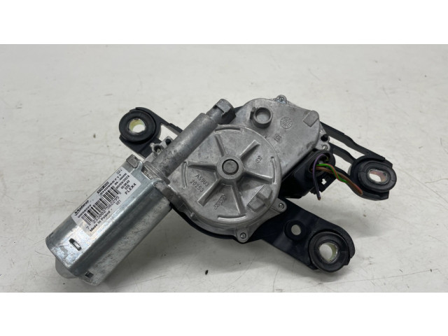 Моторчик заднего дворника 5H0955711    Skoda Octavia Mk4