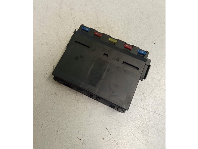   Pojistková skříňka 8921130020   Lexus GS 300 350 430 450H 2007