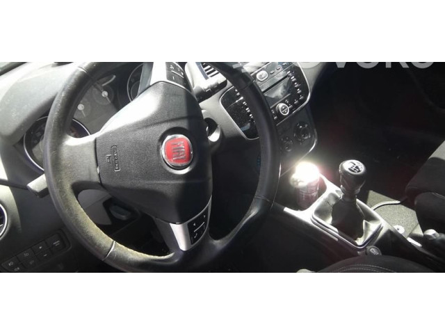 Přístrojová deska Fiat Punto (199) 2013 52039001