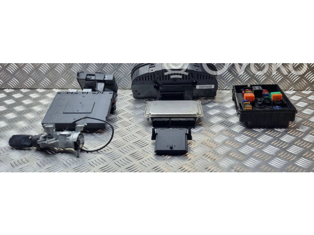 Řídící jednotka 06G906022A, 0261201137   Volkswagen Caddy 2006