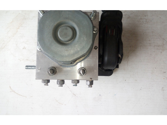 Блок АБС 8200846463, 79B02AA Dacia Duster - года