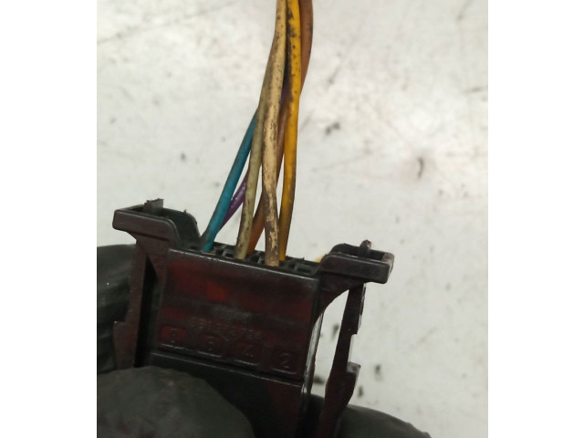 Зеркало электрическое Skoda Fabia Mk3 (NJ) 2015 - 2021 года