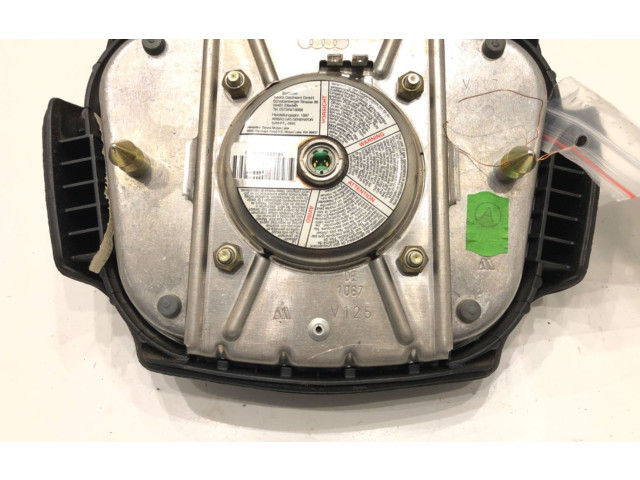 Подушка безопасности водителя 4B0880201   Audi A6 S6 C5 4B