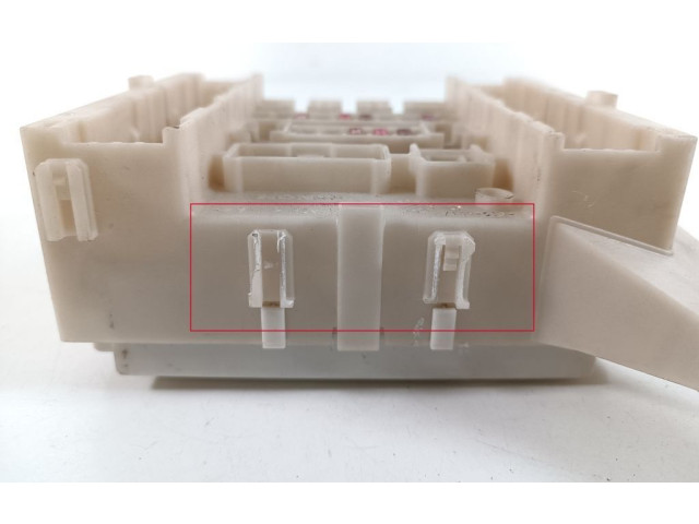 Блок предохранителей 38230TK8A510 Honda Odyssey