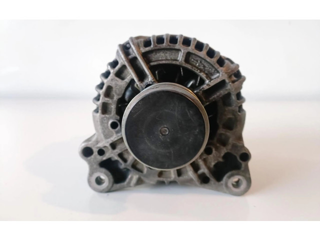 Генератор 06F903023F Volkswagen Caddy