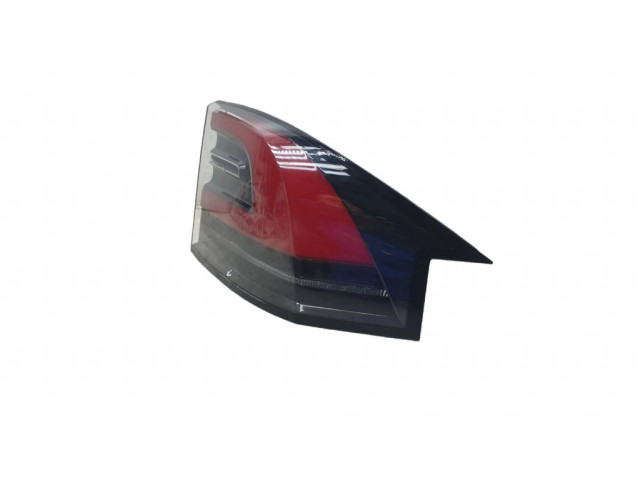 Задний фонарь правый сзади 103433500B, T18J0520210 Tesla Model X 2015- года