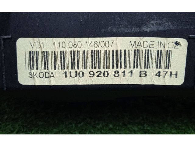 Панель приборов 1U0920811B Skoda Octavia Mk1 (1U)