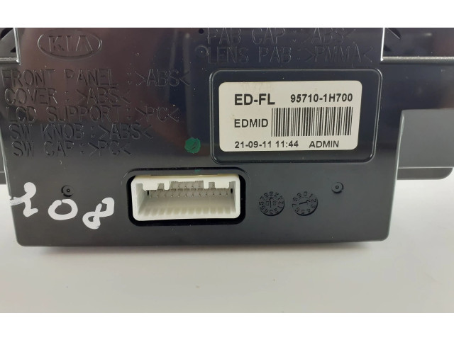 Дисплей    957101H700   KIA Ceed