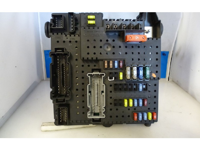 Блок предохранителей 8688264, 8688264 Volvo S60