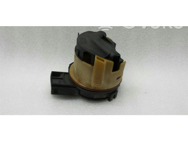 Блок предохранителей A2305470210   Mercedes-Benz SL R230    