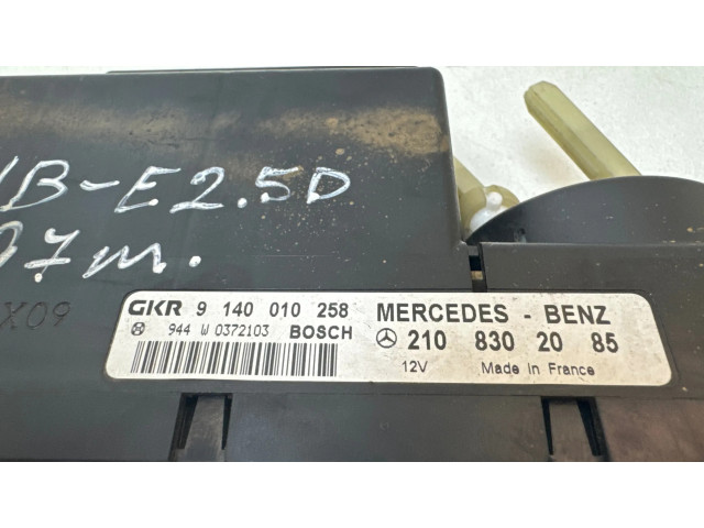 Блок управления климат-контролем 2108302085, 944W0372103   Mercedes-Benz E W210