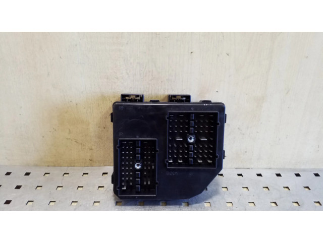 Pojistková skříňka 95381483 Chevrolet Captiva 2013