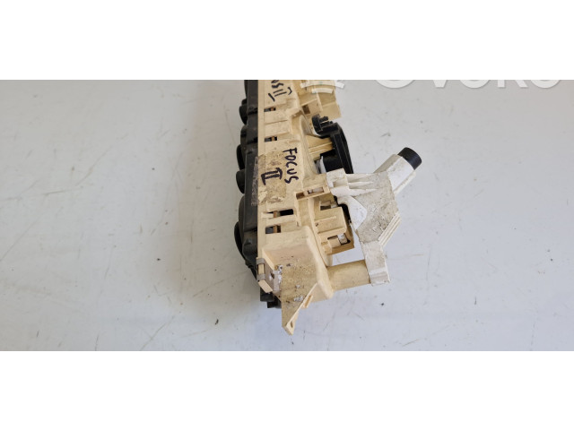 Блок управления климат-контролем 69607003   Ford Focus