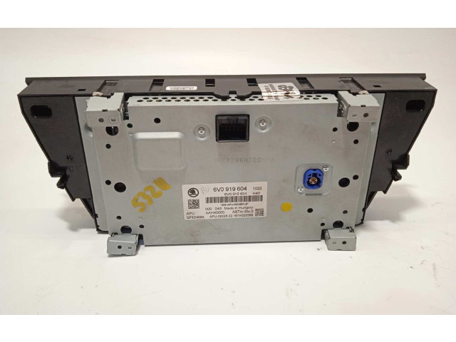 Дисплей    6V0919604   Skoda Fabia Mk3 (NJ)