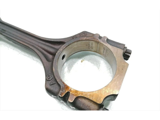 Шатун      Audi A3 S3 8P  