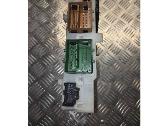 Блок предохранителей 6G9T14A073DJ   Ford Galaxy    