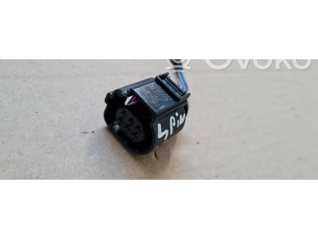 Дисплей    4H0973713F, 1563490   Audi A6 S6 C8 4K