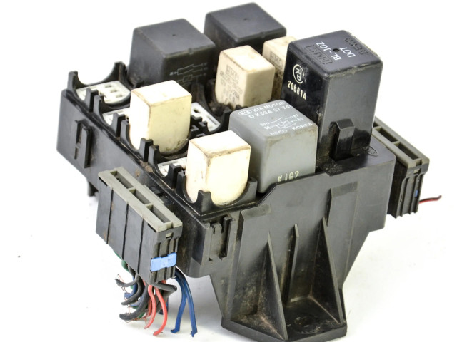 Pojistková skříňka KIA Magentis 2001