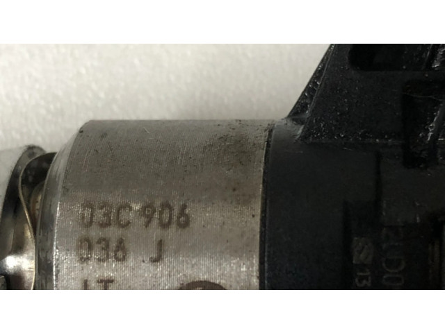 Vstřikovač 03C906 Volkswagen Touran I pro benzínový motor 1.4