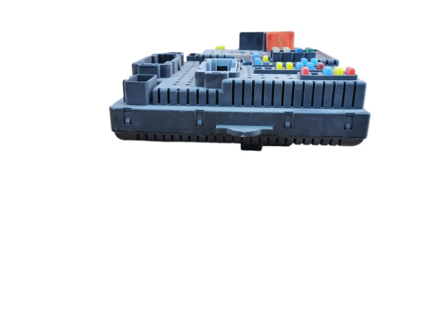 Блок предохранителей 8676391, 12217799 Volvo XC90