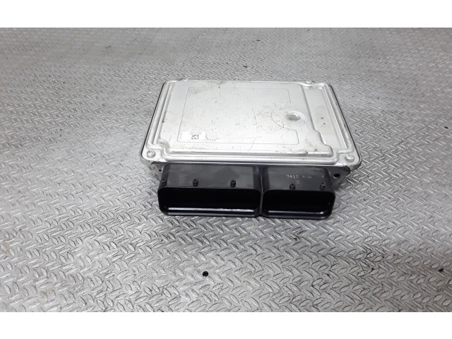 Řídící jednotka 03G906021PD, 0281014073   Volkswagen Caddy 2008