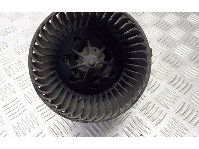 Вентилятор печки    F983228M   Skoda Octavia Mk2 (1Z)