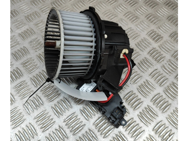 Вентилятор печки    8T2820021, 8T0820521F   Audi A5 8T 8F